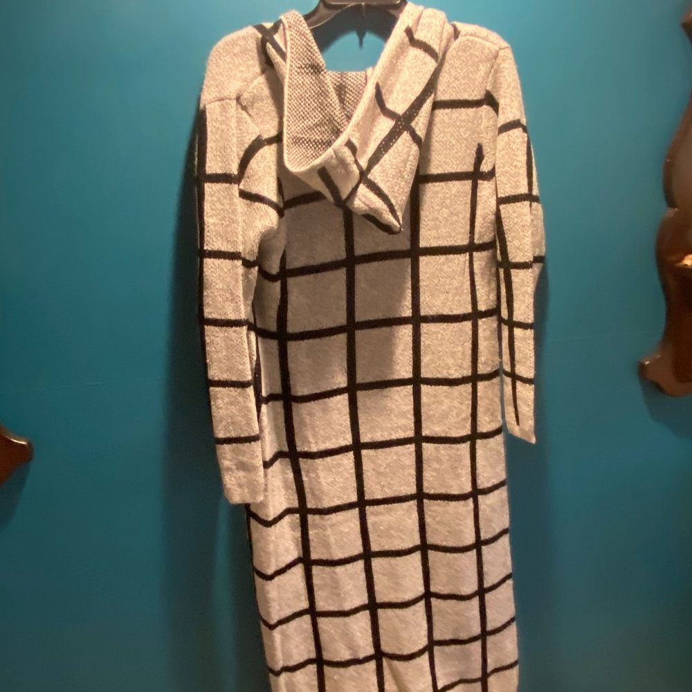 Grey and black sweater coat long calf length (New-Sz S)